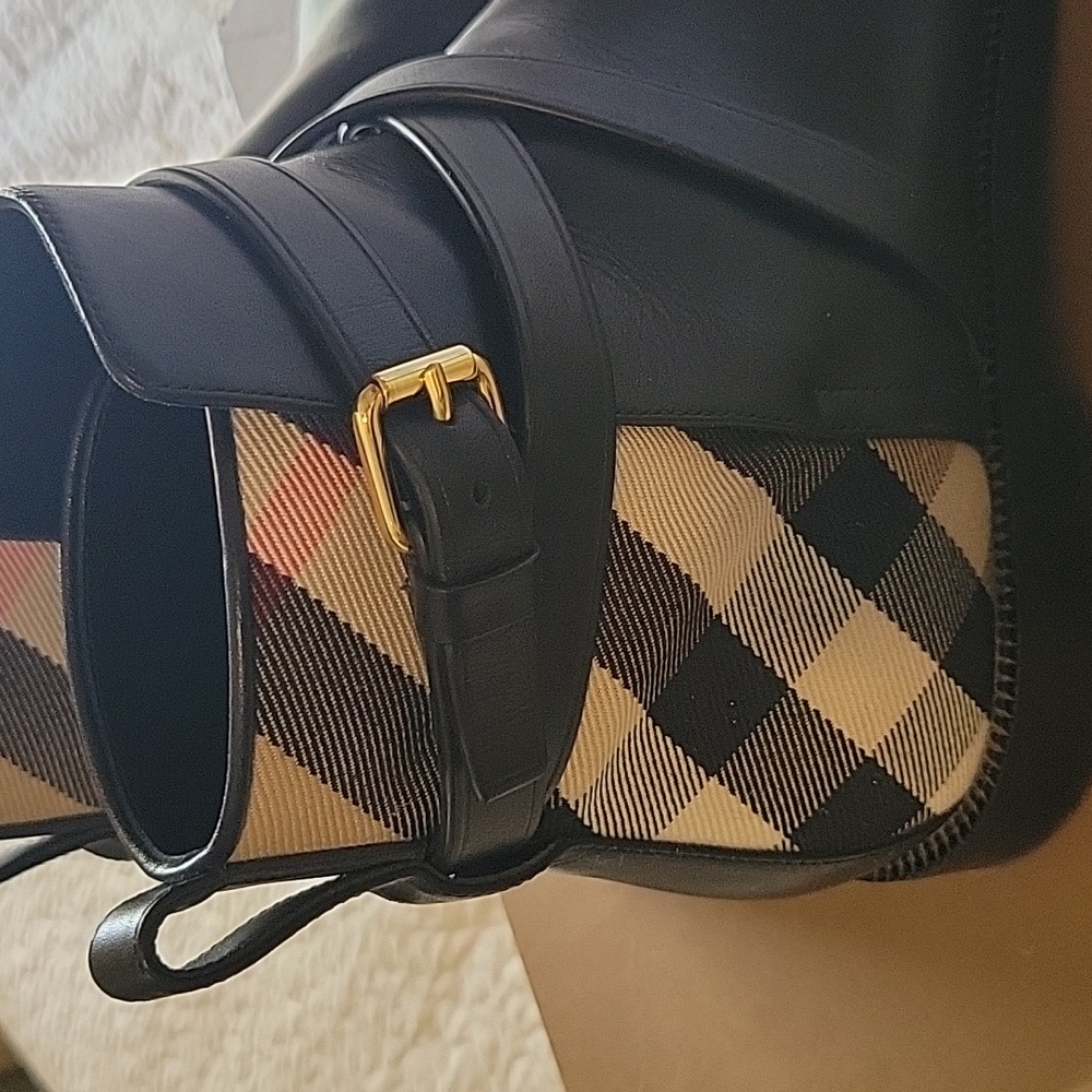 Burberry Ankle Boot - Picture 6 of 7